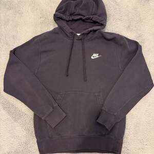 Nike Black Pullover Hoodie with Embroidered Swoosh Logo - Men's